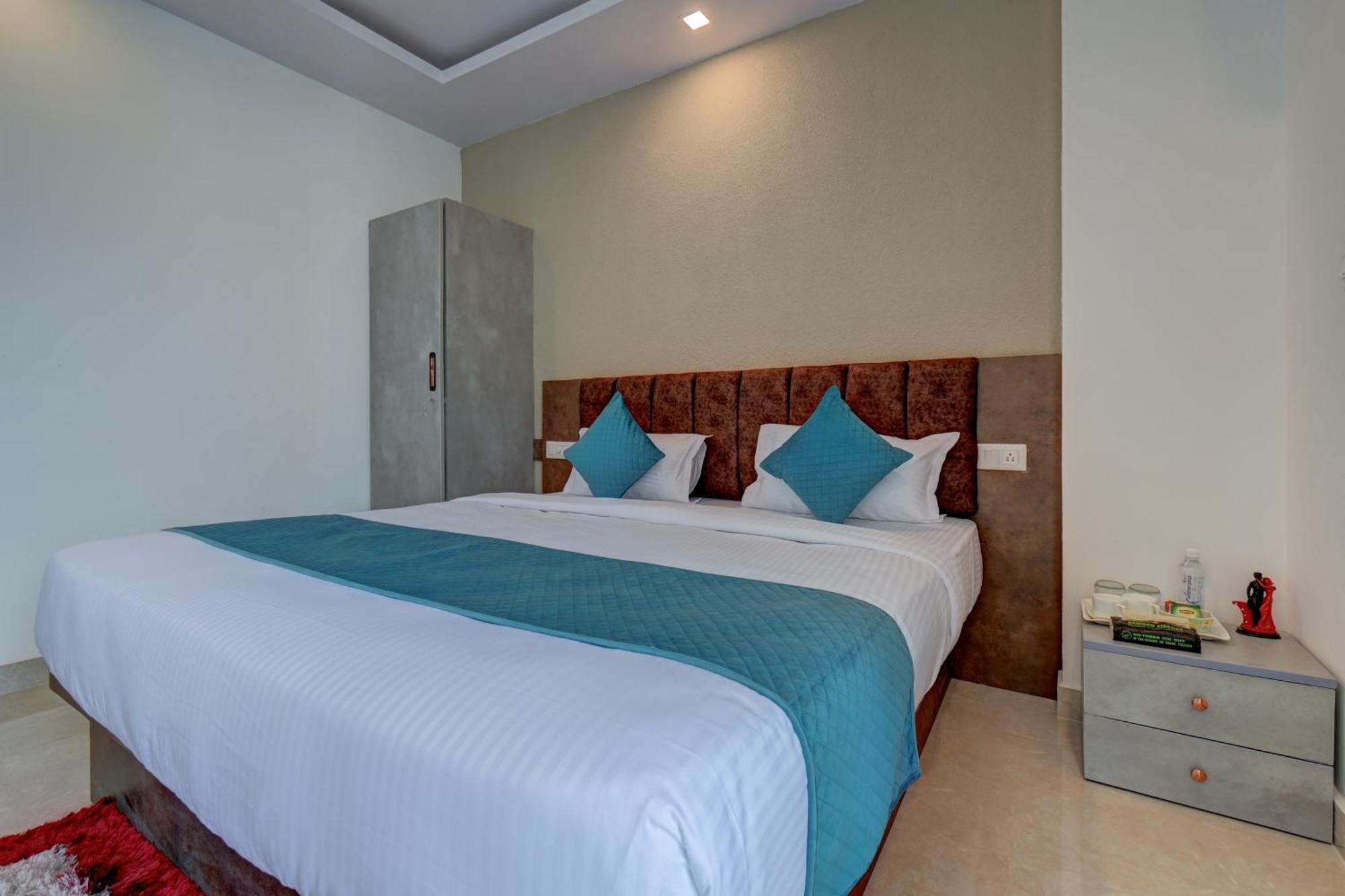 Hotel Cloud 9 Luxury Stay Mysore Exterior foto