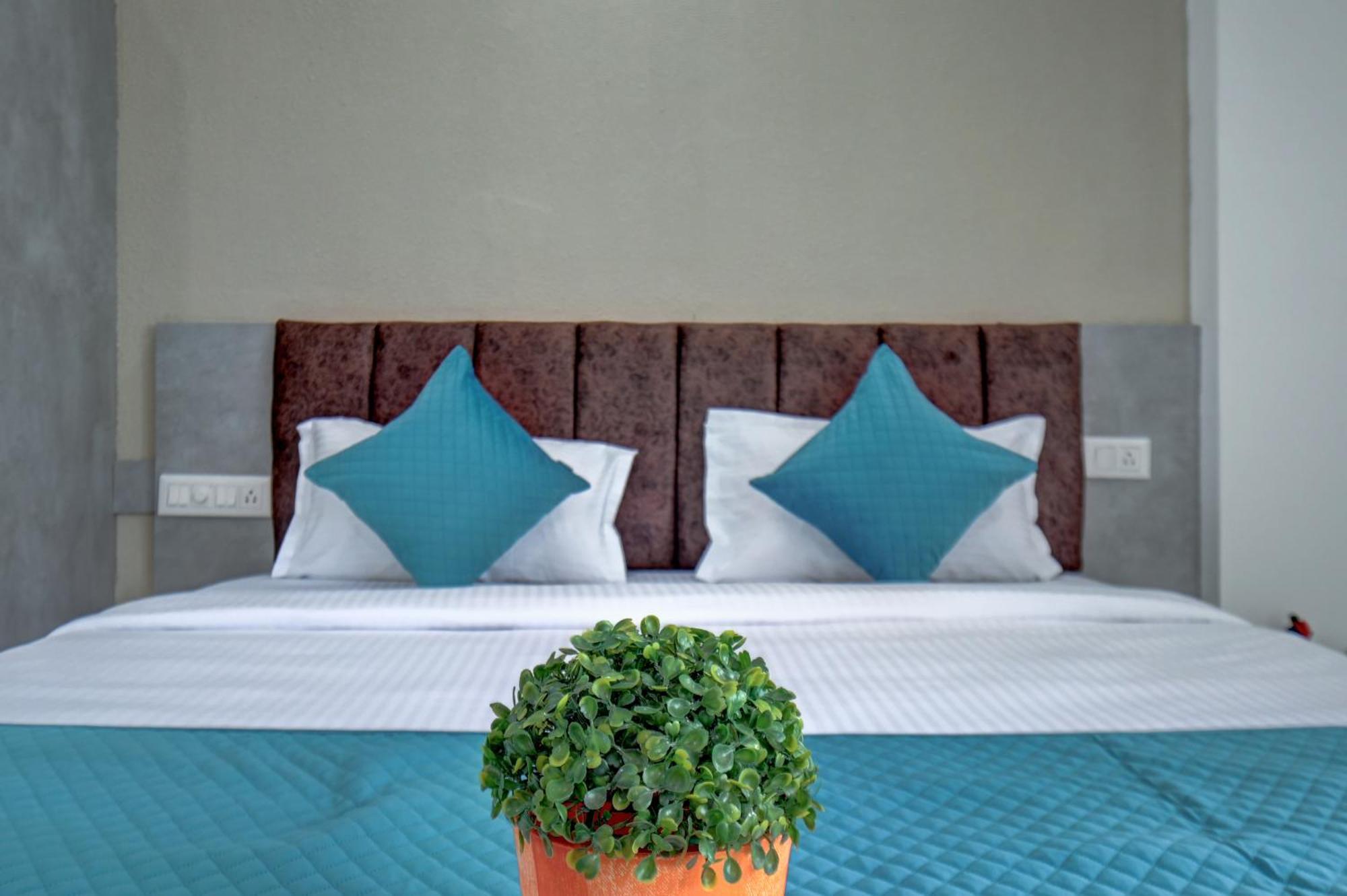 Hotel Cloud 9 Luxury Stay Mysore Exterior foto